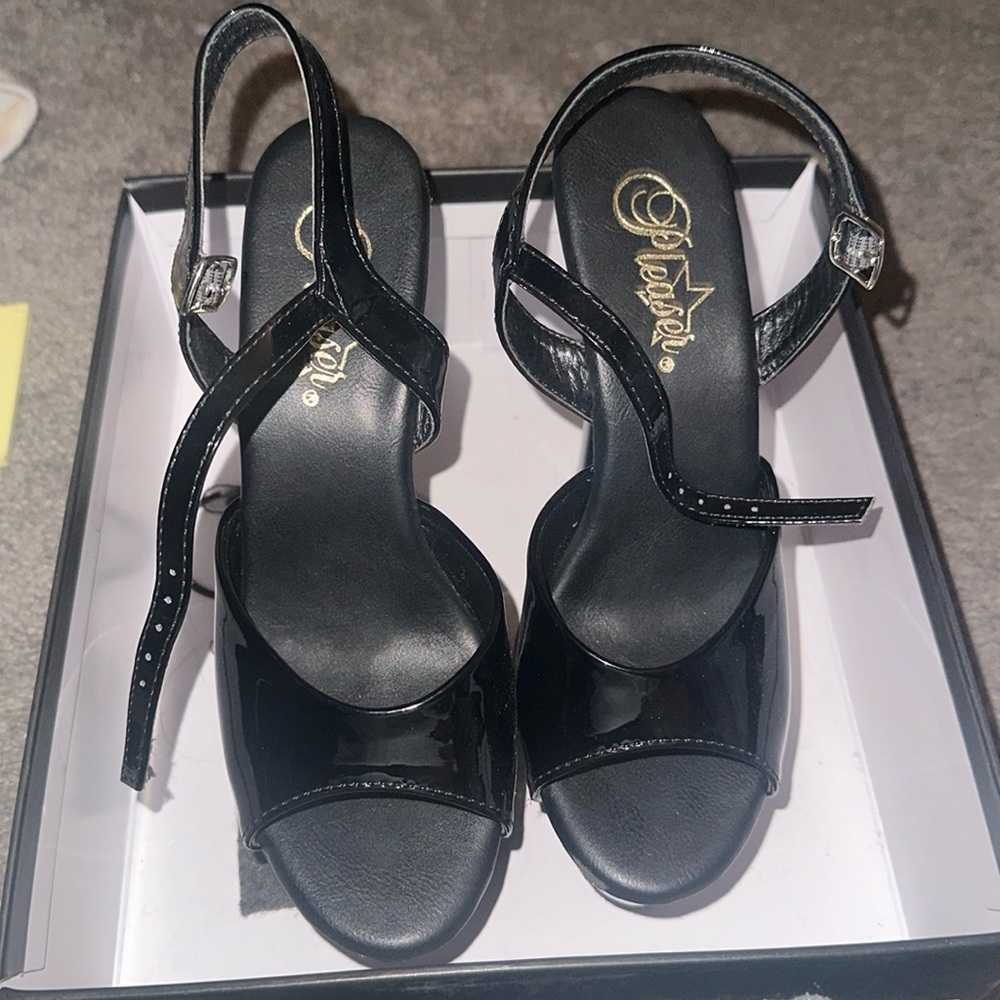 Pleasers heels size 7